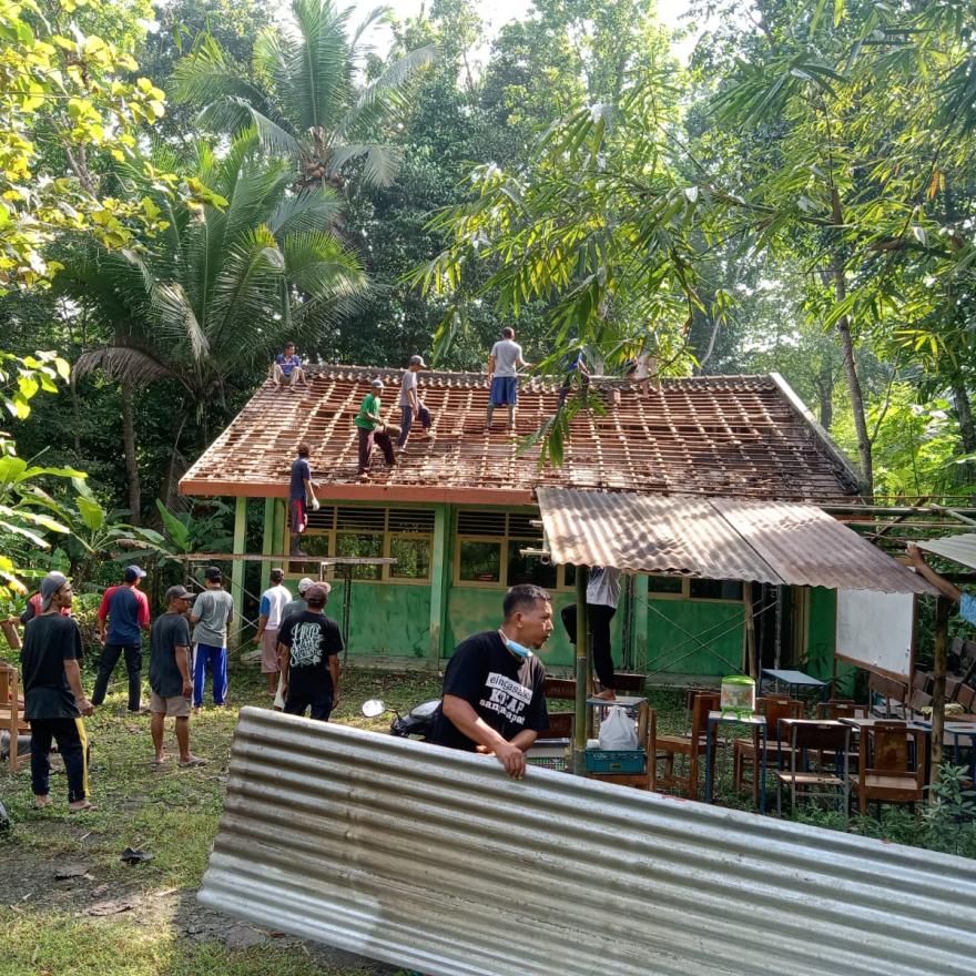 Renovasi Gedung Pelatihan PKK Hargorejo